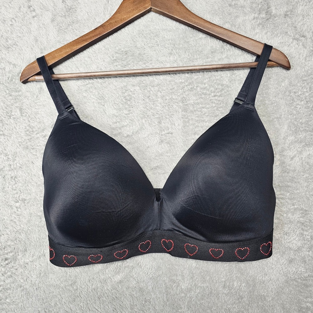 Victoria's Secret PINK Wear Everywhere Wireless Push Up Bra Black‎ Heart 38DD